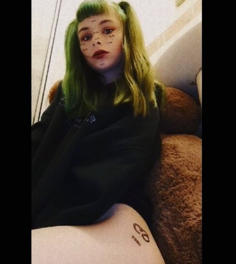 Mino Suss hot actress photo