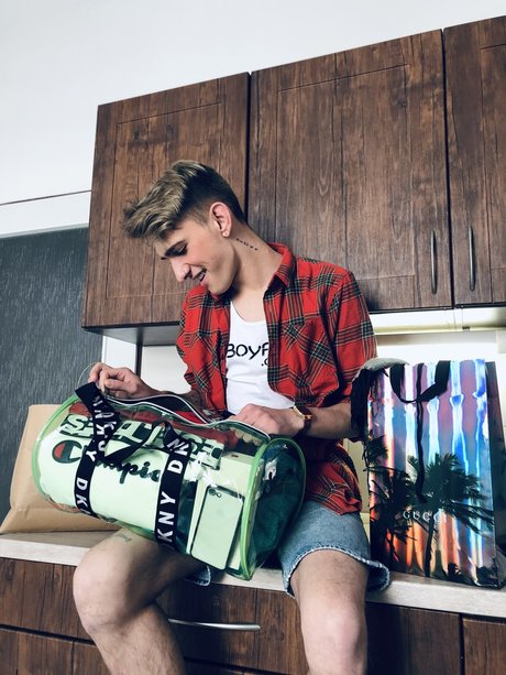 Andyfordxxx model porn gallery