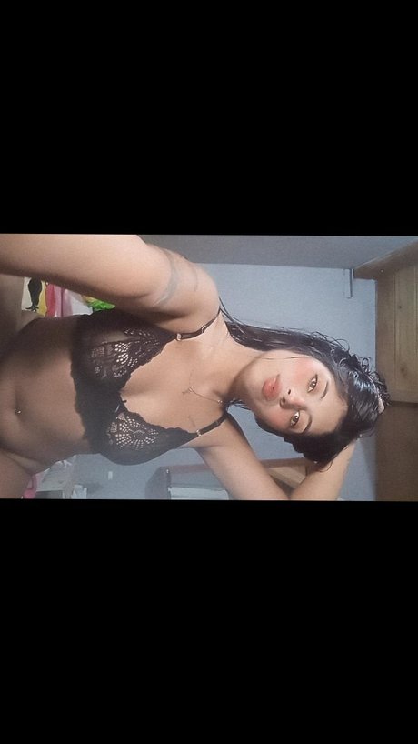 Zorrahot_ pornstar pretty images