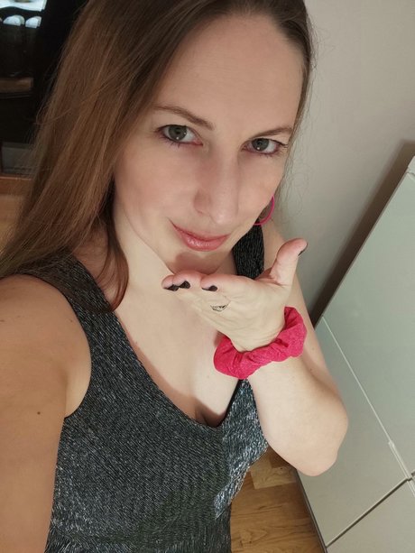 Miss Feet Tender pornstar perfect archive