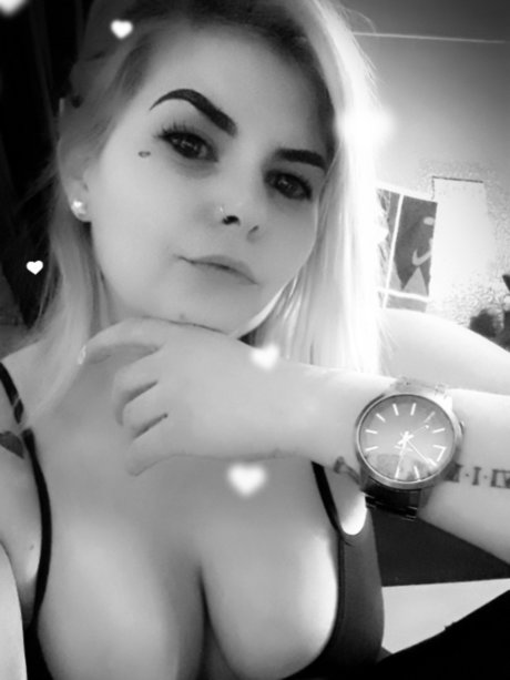 goth threesome onlyfans nude picture