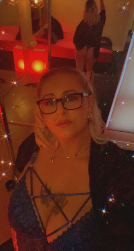 Bonnie xo art actress photos