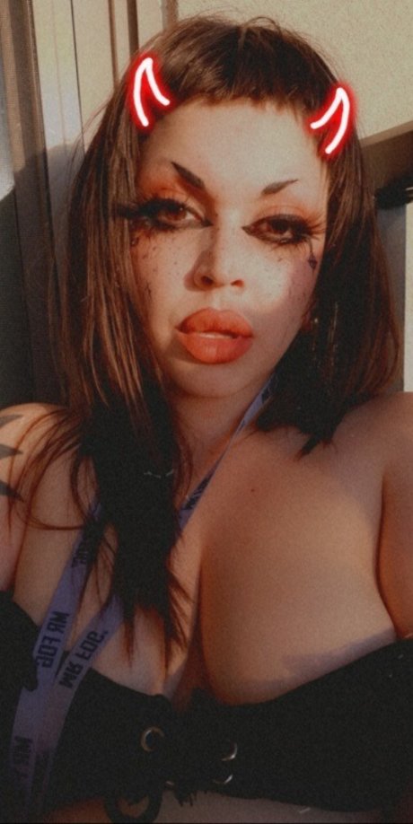 Miss Alayna Smittin high quality model photos