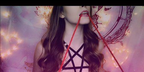 Anna Banana pornstar hot photos