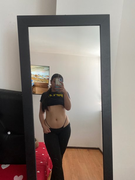 Carolina s little world_ star exclusive photos