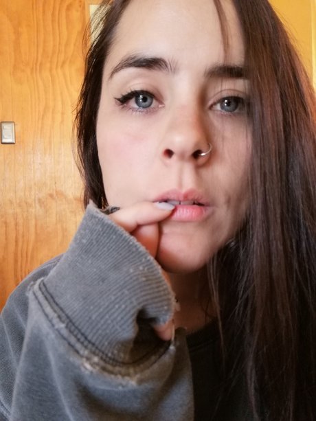 MilkaaTea high quality pornstar pictures