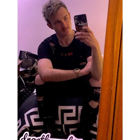 Melbourne bttm boy star hot pics