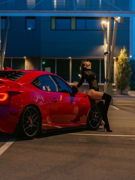 Mistress Marilyn top model photo