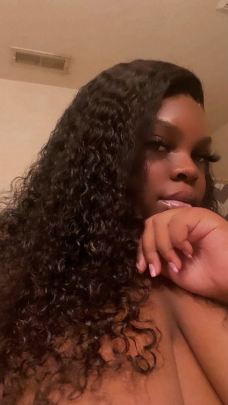 THE DEEPTHROAT QUEEN_ star pornographic image