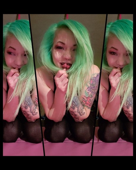 Ophelia Rae model nude pic