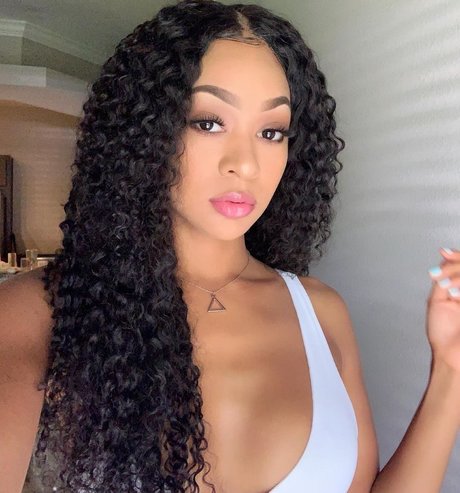 Modelish model pretty picture