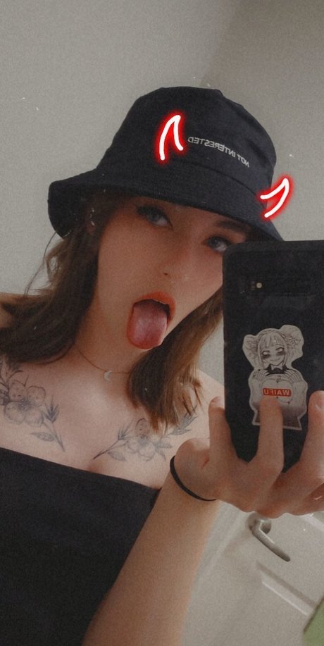 blonde shemale onlyfans art nude pictures