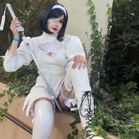 Maise pornstar naked img