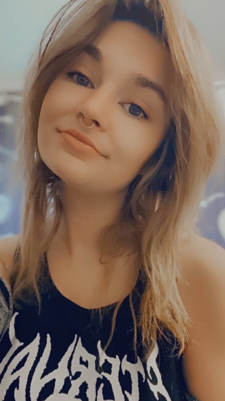 mooshySooshi hot model archive