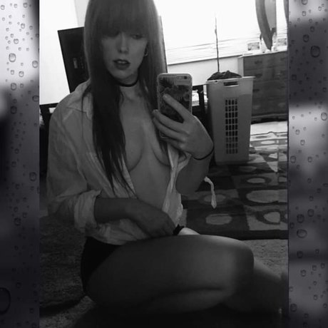 Lunar Bell pornstar high quality archive