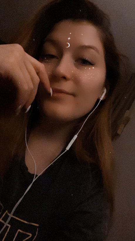 _MoonChild_ exclusive pornstar pictures