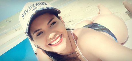 T ssia Fernanda_ nudes star img