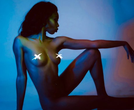 The Galactic Goddess Lips_ model naked galleries