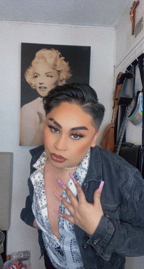 HOODRAT LUIZZ model nudes photos