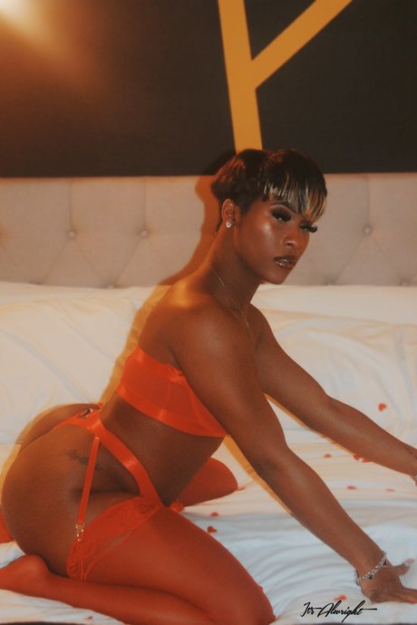 tiny asian onlyfans pornographic image