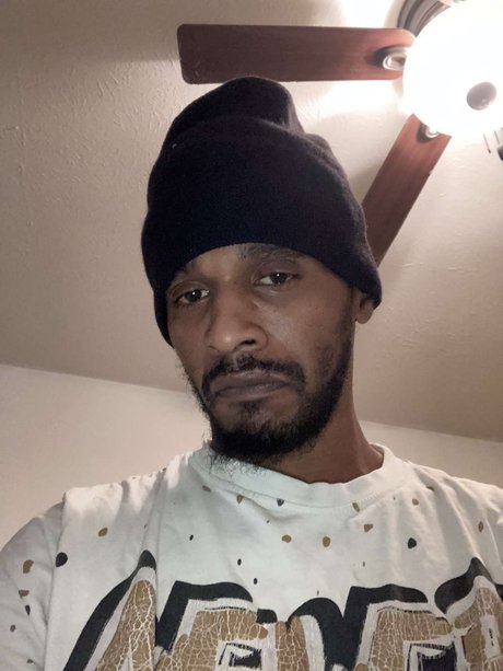 Moneygang420 adult model images