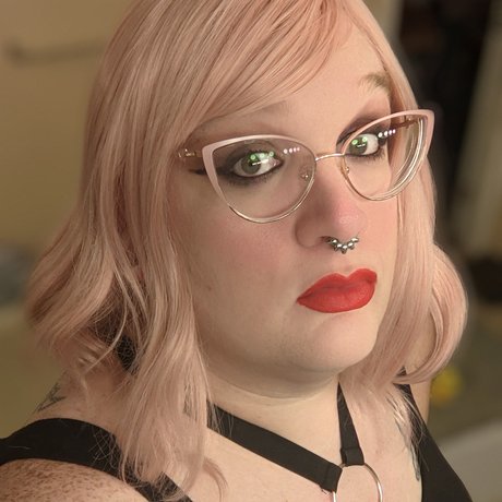 Mommy Morrigan pornstar exclusive pics