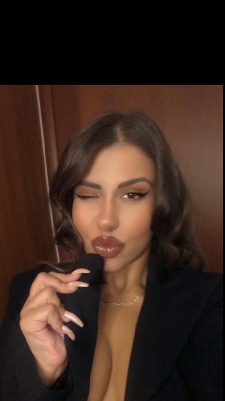 GreekLatinaGirl nudes star photos