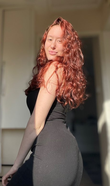 ELISS nudes star photos