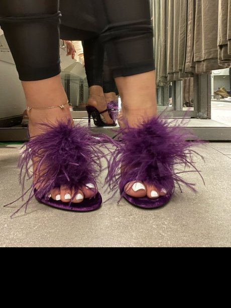 Floryrose free actress pics