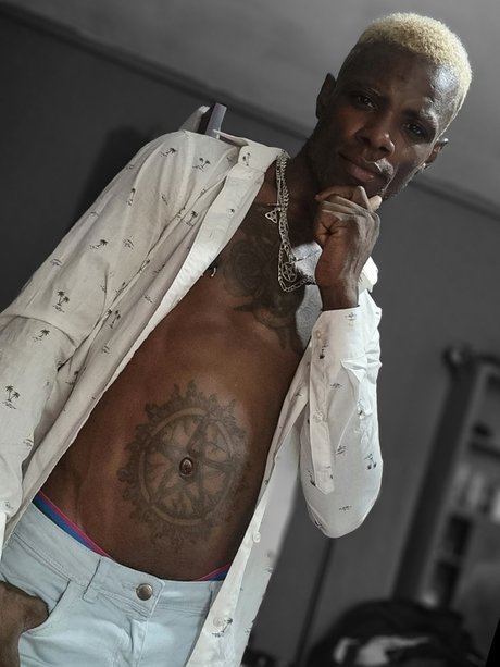 Dre Rydard pretty model pictures