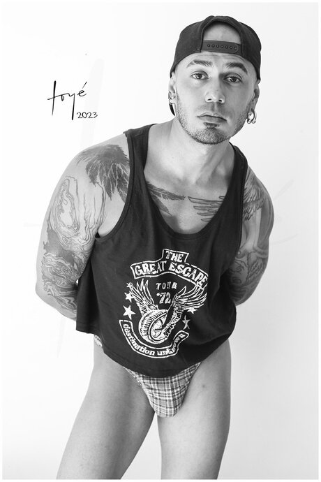 gay tube onlyfans erotic image