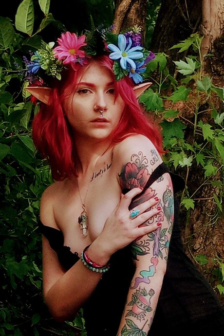 Harley Hope model nude pics