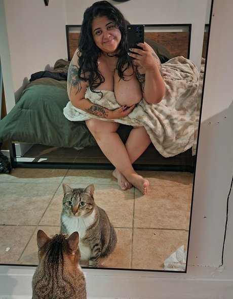 adriivy high quality actress photos