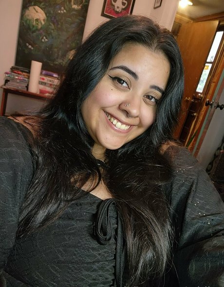 adriivy model galleries