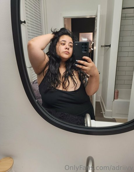 adriivy nude model gallery