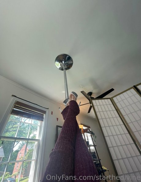 starthedivine model erotic pic