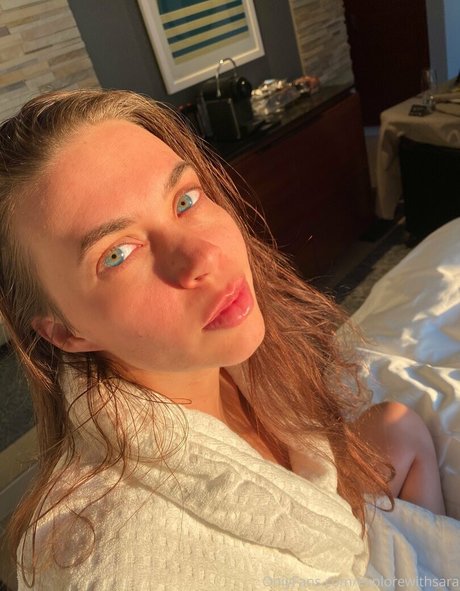 withlovesaraxo nude actress image