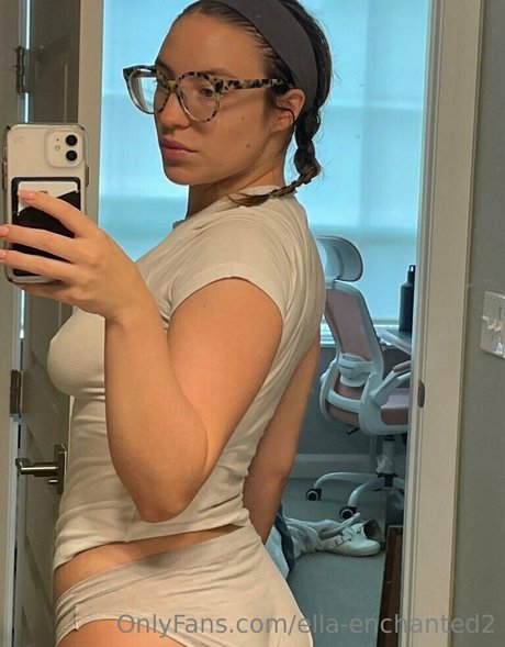 ella enchanted2 pornstar hd pic