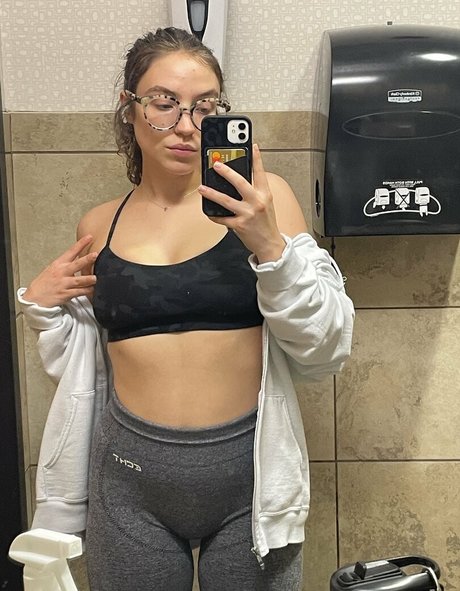 ella enchanted2 star galleries