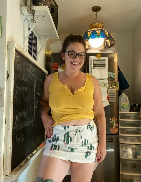 mitchdoesjess2 model top img