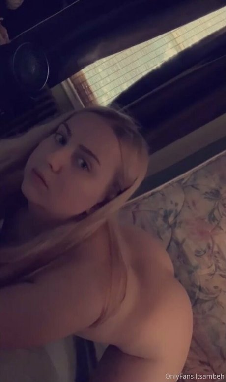 teen young onlyfans pornographic image