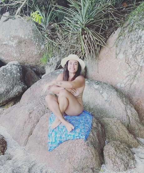 Denise Butterfly xxx model pictures