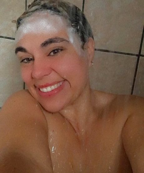 Denise Butterfly nude actress photo