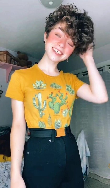 graceful addison pornstar sexy photos