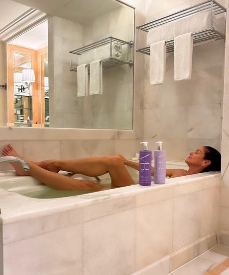 Cindy Crawford porn model gallery