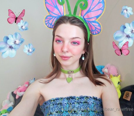 clairebear rawrfree actress pic