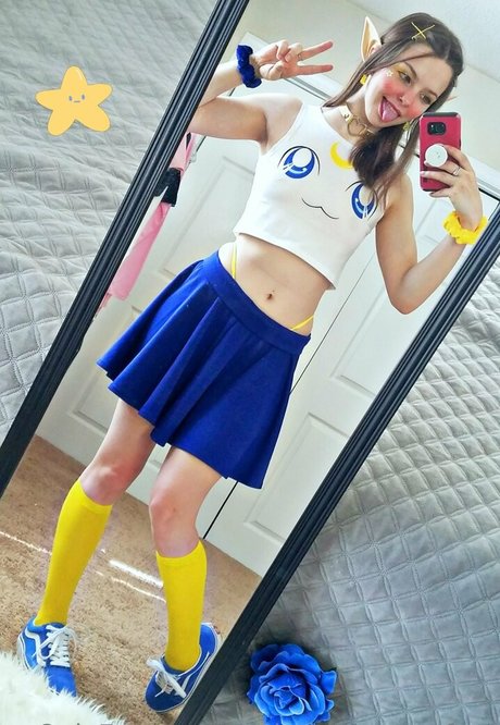 lesbian fingering onlyfans beautiful naked photo