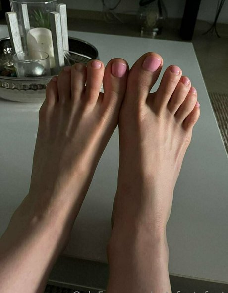 cutefeetyfeet xxx actress archive