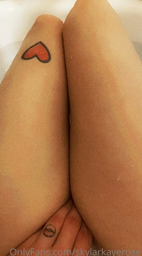 skylarkayerose porn model pic