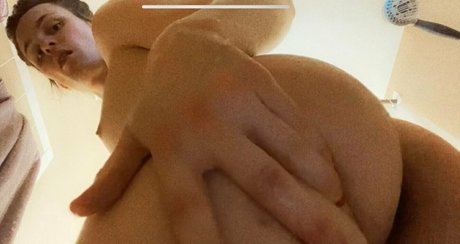 skylarkayerose xxx star pictures